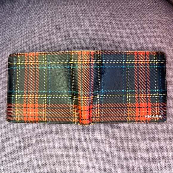 PRADA Bi-Fold Wallet Saffiano Leather Multicolor Plated Pattern - Picture 3 of 4